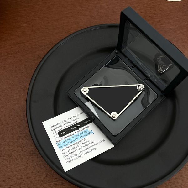 womens designer hairclip head ornament fashion p home inverted triangle letter luxury hairpin design alloy spring clip simple temperament ha
womens designer hairclip head ornament fashion p home inverted triangle letter luxury hairpin design alloy spring clip simple temperament ha