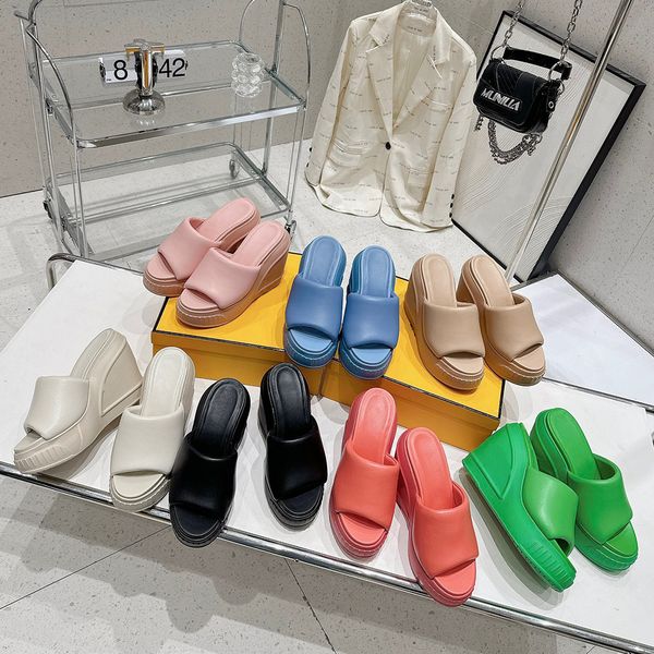 2023s explosive womens designer sandals high heels slippers muffin platform sandals spring summer runway models tooling style large round he, Black
2023s explosive womens designer sandals high heels slippers muffin platform sandals spring summer runway models tooling style large round he, Black