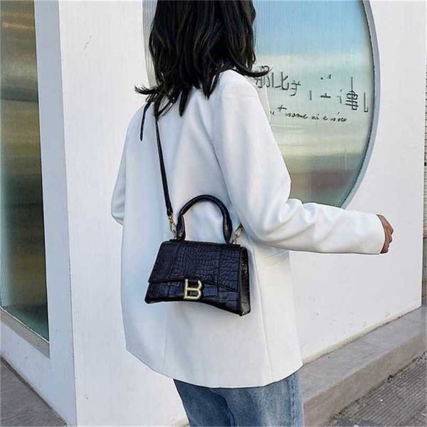 luxury designer new women's handbag crocodile pattern staff messenger