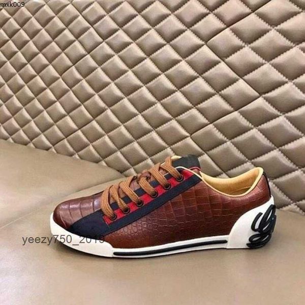 luxury men's retro low-printing designer mesh slip-on running shoes ladies fashion mixed breathable mjjjj mxk9000001
luxury men's retro low-printing designer mesh slip-on running shoes ladies fashion mixed breathable mjjjj mxk9000001
