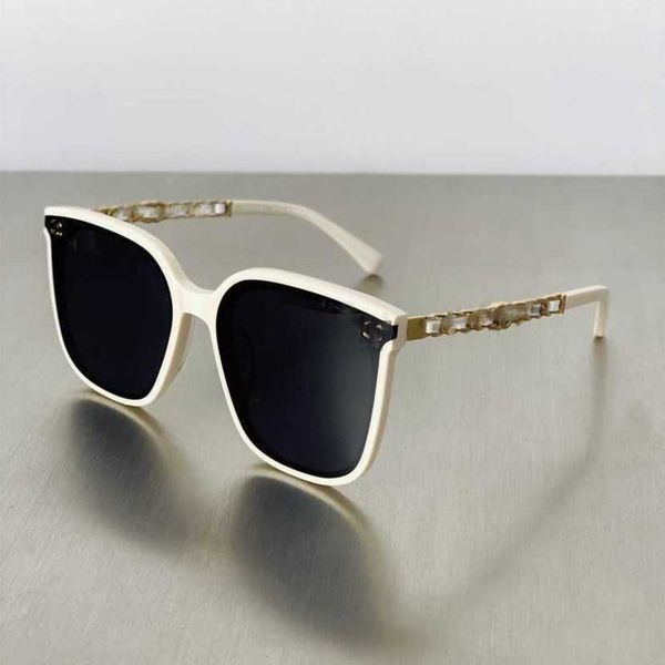 30% off luxury designer new men's and women's sunglasses 20% off small fragrant summer premium ins2022 polarized sun protection la, White;black
30% off luxury designer new men's and women's sunglasses 20% off small fragrant summer premium ins2022 polarized sun protection la, White;black