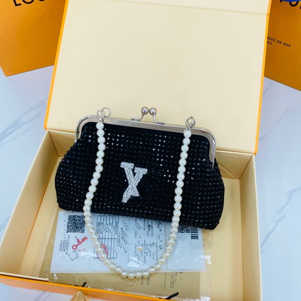 classic luxury designer new fashion shoulder bags metal chain crossbody bag handbag wallet women flip cover bling bling messenger bag
classic luxury designer new fashion shoulder bags metal chain crossbody bag handbag wallet women flip cover bling bling messenger bag