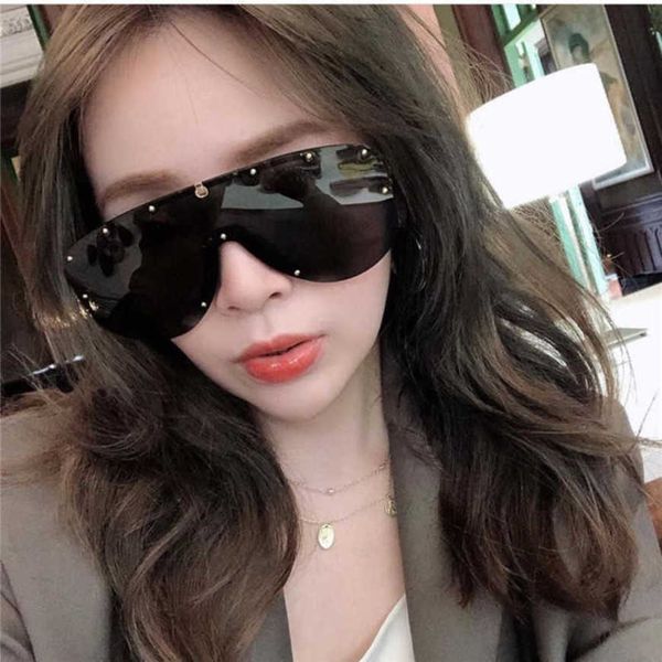 luxury designer sunglasses 20% off fashion personalized eye protection zhou same, White;black
luxury designer sunglasses 20% off fashion personalized eye protection zhou same, White;black