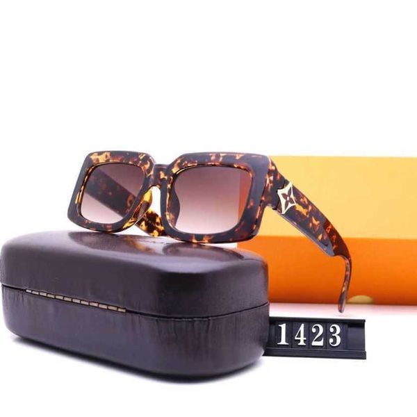 40% off luxury designer new men's and women's sunglasses 20% off trend driving personalized glasses box 6623, White;black
40% off luxury designer new men's and women's sunglasses 20% off trend driving personalized glasses box 6623, White;black
