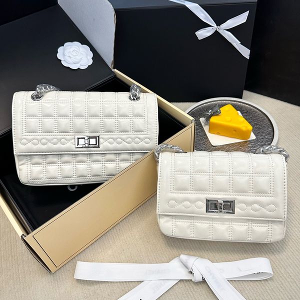 designers classic flap quilted matelasse crossbody bags famous brand genuine leather pure color diamond quilting cowhide chains shoulder bag
designers classic flap quilted matelasse crossbody bags famous brand genuine leather pure color diamond quilting cowhide chains shoulder bag