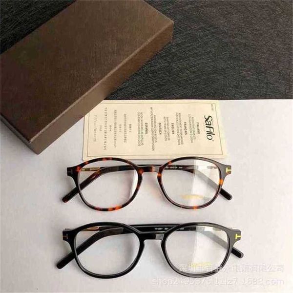 designer men's and women's beach couple sunglasses 20% off fashion version large ultra light black plain spectacle frame for myopi, White;black
designer men's and women's beach couple sunglasses 20% off fashion version large ultra light black plain spectacle frame for myopi, White;black