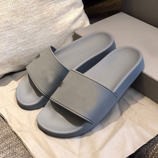 fashion paris slide sandals slippers for men women solid color flat casual mens designer shoe rubber summer classic trendy comfort sliders f, Black
fashion paris slide sandals slippers for men women solid color flat casual mens designer shoe rubber summer classic trendy comfort sliders f, Black
