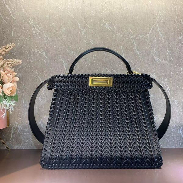 7a desgner bags knitting peekaboo iseeu totes cowhide women handbags single shoulder strap
7a desgner bags knitting peekaboo iseeu totes cowhide women handbags single shoulder strap