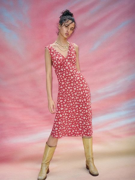 casual dresses european fashion designer designs silk printed v-neck dress, Black;gray
casual dresses european fashion designer designs silk printed v-neck dress, Black;gray