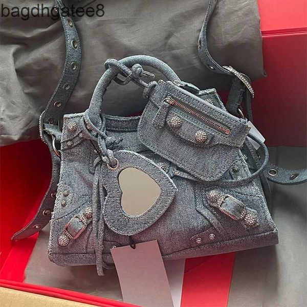 le cagole style bag 2023 designer bags lecagole denim three locomotive sweet cool spicy girl in one drill rivet handbag cp9q
le cagole style bag 2023 designer bags lecagole denim three locomotive sweet cool spicy girl in one drill rivet handbag cp9q