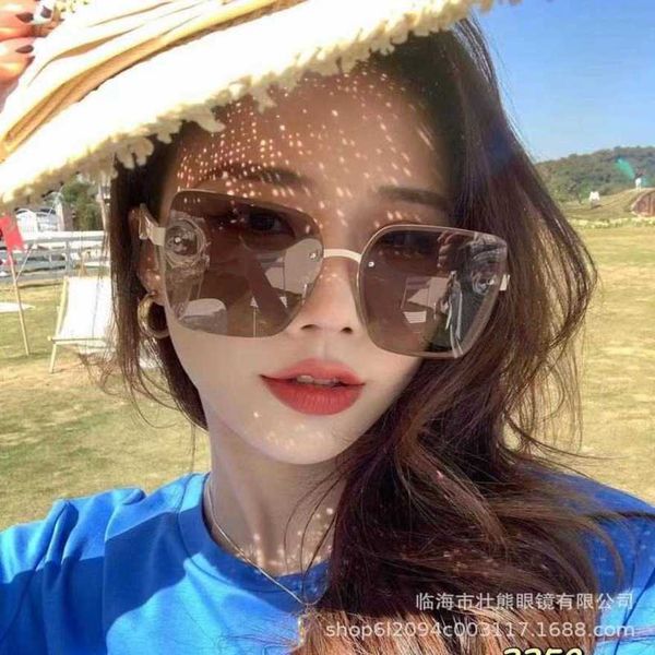 designer men's and women's beach couple sunglasses 20% off 7759 large frame polarized personalized, White;black
designer men's and women's beach couple sunglasses 20% off 7759 large frame polarized personalized, White;black