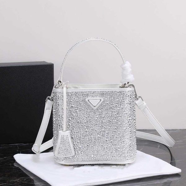 2023 purse bucket bags women satchel handle totes shoulder soft leather crossbody fashion drawstring handbags paillette
2023 purse bucket bags women satchel handle totes shoulder soft leather crossbody fashion drawstring handbags paillette