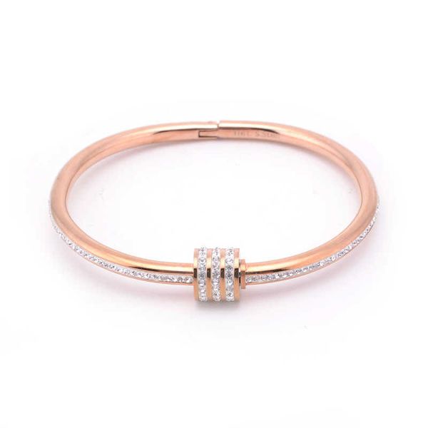 charm bracelets bangle new titanium rose gold 18k diamond inlaid bracelet lovers jewelry, Golden;silver
charm bracelets bangle new titanium rose gold 18k diamond inlaid bracelet lovers jewelry, Golden;silver