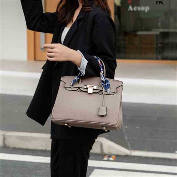 designer bags birkin handbags style 30 same female 2023 h home platinum messenger single shoulder handbag have logo frj
designer bags birkin handbags style 30 same female 2023 h home platinum messenger single shoulder handbag have logo frj