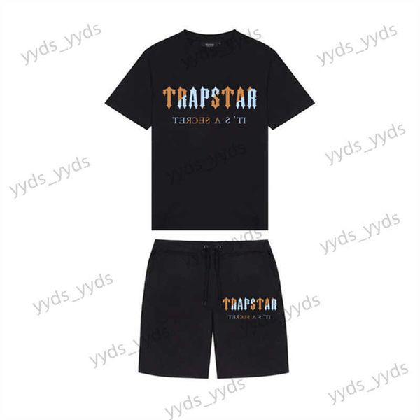 men's tracksuits new trapstar letter print casual sportswear t-shirt set men's and women's t-shirt shorts two piece set t2303, Gray
men's tracksuits new trapstar letter print casual sportswear t-shirt set men's and women's t-shirt shorts two piece set t2303, Gray