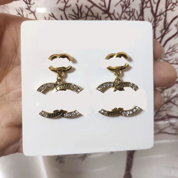 retro classic style c-letter designer stud earrings diamond gold plated pendant earring for women jewelry accessory gifts, Golden;silver
retro classic style c-letter designer stud earrings diamond gold plated pendant earring for women jewelry accessory gifts, Golden;silver