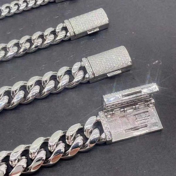 hip hop bling 12mm miami cuban bracelet necklace 925 silver moissanite clasp stainless steel link chain
hip hop bling 12mm miami cuban bracelet necklace 925 silver moissanite clasp stainless steel link chain