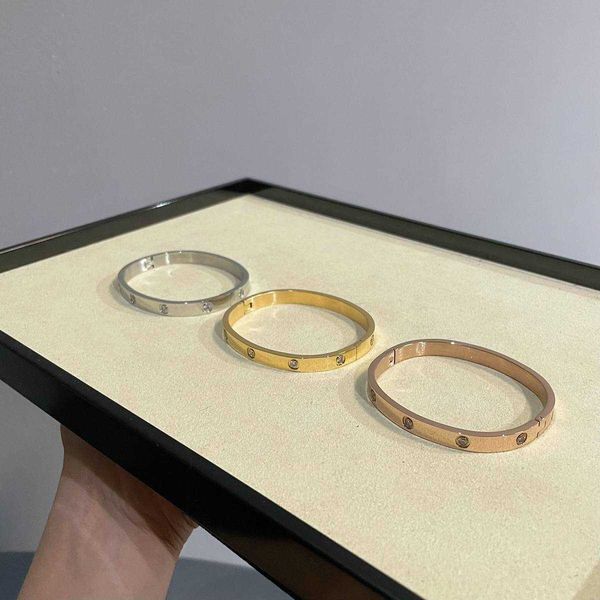 designer jewelry love bracelet non fading titanium steel niche ins new diamond zircon clasp couple for men and women, Black
designer jewelry love bracelet non fading titanium steel niche ins new diamond zircon clasp couple for men and women, Black