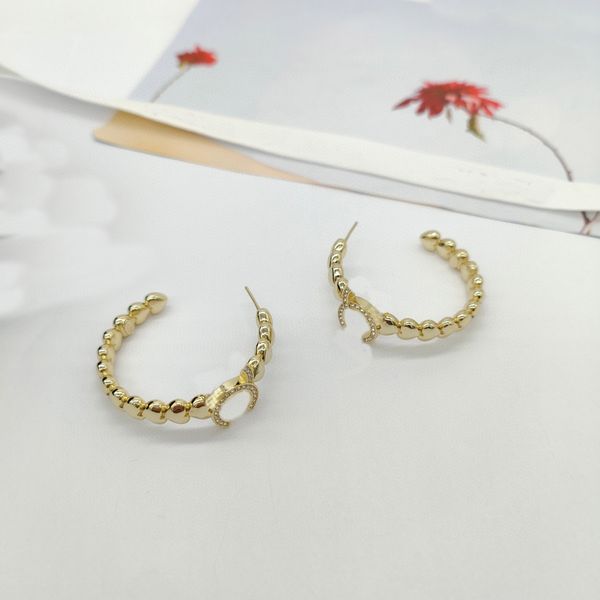 2023 luxury quality charm half round shape drop earring with heart shape have box stamp in 18k gold plated ps7697a, Golden
2023 luxury quality charm half round shape drop earring with heart shape have box stamp in 18k gold plated ps7697a, Golden