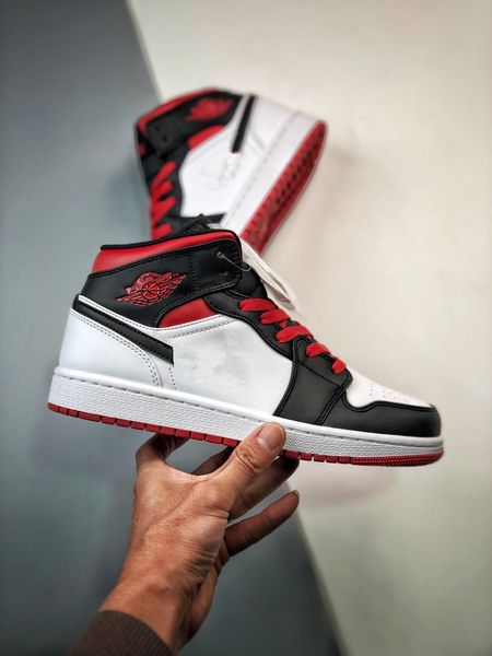 new release 1 mid doernbecher basketball shoes white gym red black dq8426-106 man woman designer shoes sports sneakers size eu36-46
new release 1 mid doernbecher basketball shoes white gym red black dq8426-106 man woman designer shoes sports sneakers size eu36-46