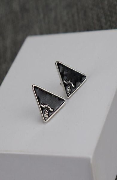women brand jewelry earrings fashion designer hoop earrings triangle letter ear studs lady wedding party accessories nice quality7588197, Golden 
women brand jewelry earrings fashion designer hoop earrings triangle letter ear studs lady wedding party accessories nice quality7588197, Golden