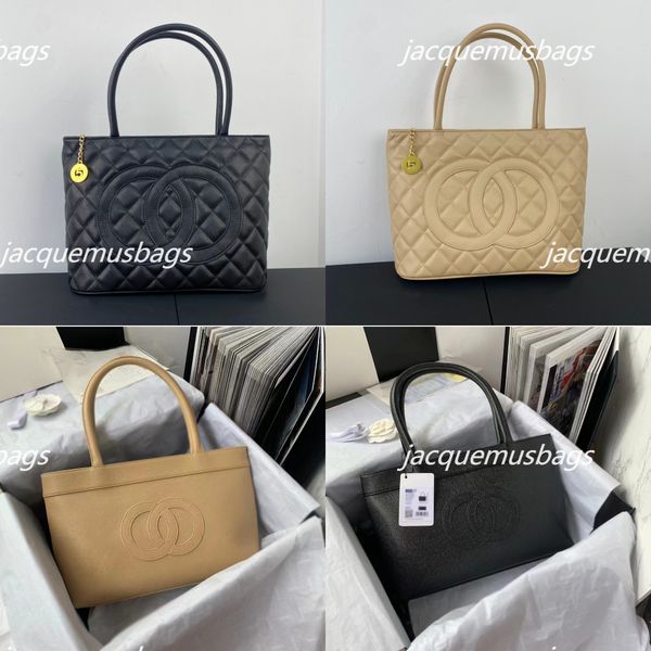 caviar hilton handbag designer luxury tote shopping crossbody shoulder hobo bags quilted leather fashion purse
caviar hilton handbag designer luxury tote shopping crossbody shoulder hobo bags quilted leather fashion purse