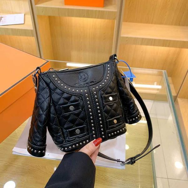 evening bags fashion personalized women's creative jacket bag black color coat shaped novelty suit diamond lattice chain mini handbag j
evening bags fashion personalized women's creative jacket bag black color coat shaped novelty suit diamond lattice chain mini handbag j