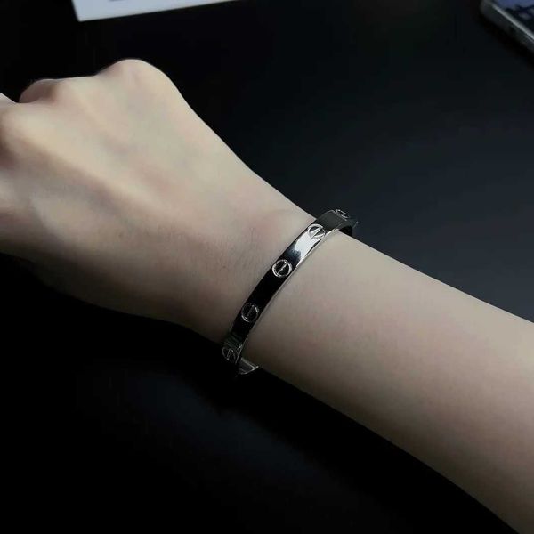 designer bracelet carti love classic screwdriver style ins niche design for men and women titanium steel color retention feel versatile hand, Black
designer bracelet carti love classic screwdriver style ins niche design for men and women titanium steel color retention feel versatile hand, Black