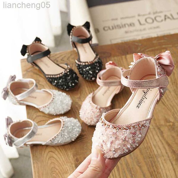 sandals 2023 spring summer new korean rhinestone soft soled girls half sandals princess shoes children's girls fashion bow leather shoe, Black;red
sandals 2023 spring summer new korean rhinestone soft soled girls half sandals princess shoes children's girls fashion bow leather shoe, Black;red