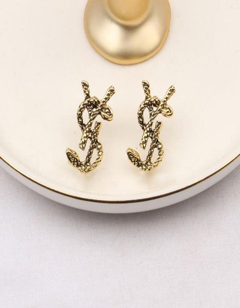 luxury brand designers letters stud mixed small 18k gold plated 925 silver geometric famous women crystal rhinestone pearl earring9027451, Golden;silver
luxury brand designers letters stud mixed small 18k gold plated 925 silver geometric famous women crystal rhinestone pearl earring9027451, Golden;silver