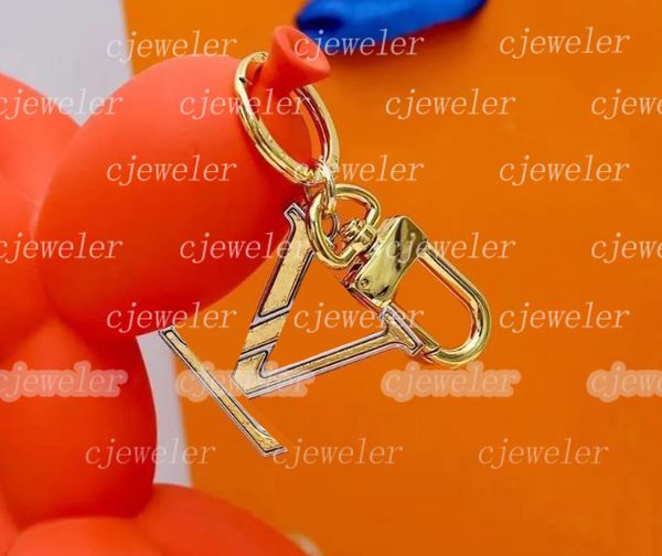 Key Rings letter V Ljia Four-leaf Flower vintage gold monogram print keychain for womens mens wedding luxury engagement bijoux cjewelers
Key Rings letter V Ljia Four-leaf Flower vintage gold monogram print keychain for womens mens wedding luxury engagement bijoux cjewelers