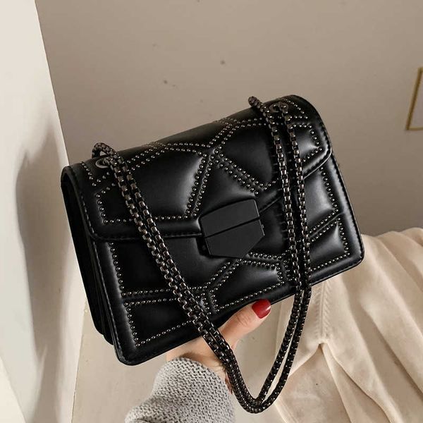 evening bags vintage small flap chain shoulder messenger crossbody bags women handbags fashion ladies clutch casual totes female purse j2303
evening bags vintage small flap chain shoulder messenger crossbody bags women handbags fashion ladies clutch casual totes female purse j2303