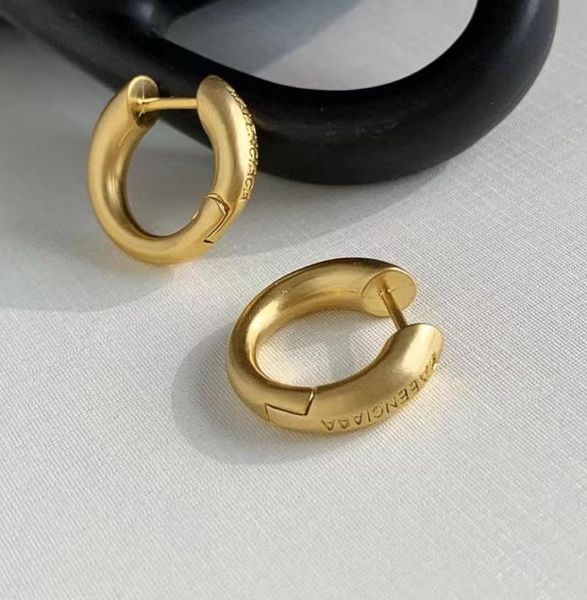 earrings 925 silver dangle chandelier simple french american frosted gold letter female metal circle light luxury sense women0391674395
earrings 925 silver dangle chandelier simple french american frosted gold letter female metal circle light luxury sense women0391674395