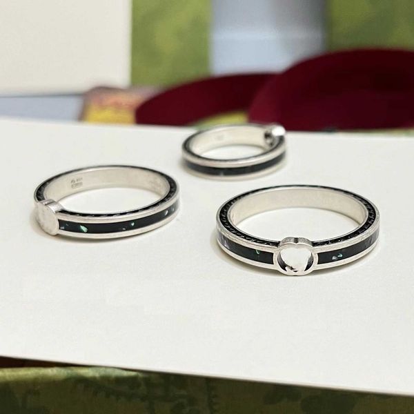 2023 designer new ujia black enamel interlocking double g narrow decorative ridge pattern ring, Silver
2023 designer new ujia black enamel interlocking double g narrow decorative ridge pattern ring, Silver