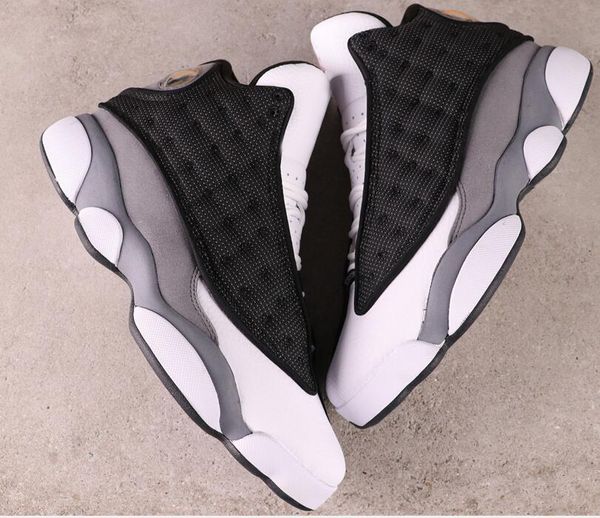 13 black flint men basketball shoes 13s black/university red-flint grey-white outdoor sports sneakers dj5982-060 with box us7-13
13 black flint men basketball shoes 13s black/university red-flint grey-white outdoor sports sneakers dj5982-060 with box us7-13