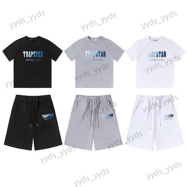 men's tracksuits trapstar white blue letter fashion towel embroidery short sleeve shorts casual set t230327, Gray
men's tracksuits trapstar white blue letter fashion towel embroidery short sleeve shorts casual set t230327, Gray