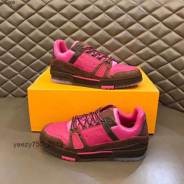 the outdoor jogging men running shoes sport shoes for women genuine leather couple walking shoes kaafa mxk90000001
the outdoor jogging men running shoes sport shoes for women genuine leather couple walking shoes kaafa mxk90000001