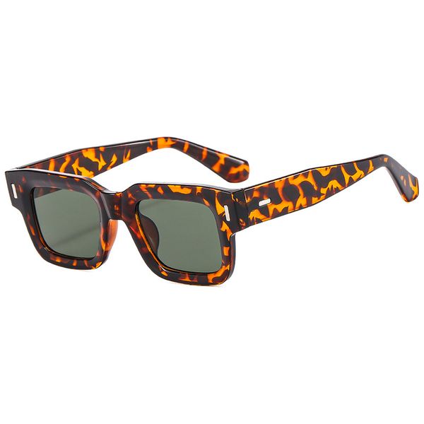 simple fashion retro sunglasses joker square rivet glasses multicolor sunglasses, White;black
simple fashion retro sunglasses joker square rivet glasses multicolor sunglasses, White;black