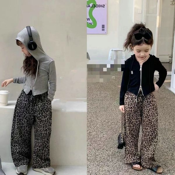 16083 spring autumn kids girls suit slim hooded zipper coat with leopard print pants trousers clothing suit children outfits, White
16083 spring autumn kids girls suit slim hooded zipper coat with leopard print pants trousers clothing suit children outfits, White