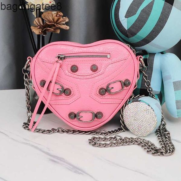 le cagole locomotive heart bag 2023 designer bags lecagole mini chain sweet cool love shaped women's leather rivet
le cagole locomotive heart bag 2023 designer bags lecagole mini chain sweet cool love shaped women's leather rivet