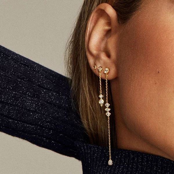 ear cuff aide 925 sterling silver long chain tassel drop earrings for women shining starry waterdrop zircon dangle earring wedding jewel 230
ear cuff aide 925 sterling silver long chain tassel drop earrings for women shining starry waterdrop zircon dangle earring wedding jewel 230