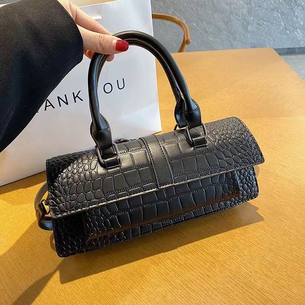 fashion single shoulder cross-body women's bag handbag new luxury temperament underarm bag classic crocodile print everything diagonal
fashion single shoulder cross-body women's bag handbag new luxury temperament underarm bag classic crocodile print everything diagonal