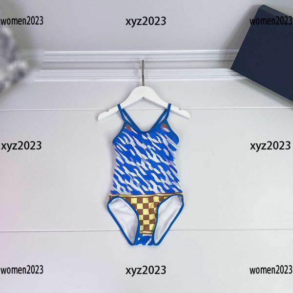 luxury baby bikini gold letter stripe girls swimwear designer one-piece new arrival kid beach supplies size 80-150 cm ing, Black
luxury baby bikini gold letter stripe girls swimwear designer one-piece new arrival kid beach supplies size 80-150 cm ing, Black