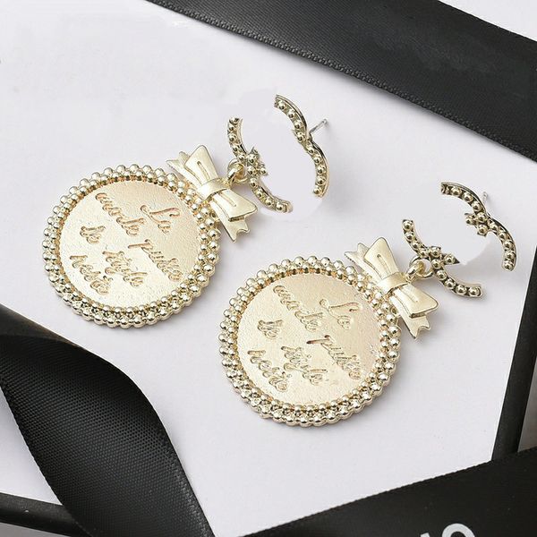 fashion luxury style c-letter designer stud earrings brand pendant earring for women jewelry accessory gifts, Golden;silver
fashion luxury style c-letter designer stud earrings brand pendant earring for women jewelry accessory gifts, Golden;silver