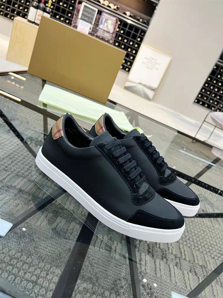 perfect brands white black leather sneakers shoes chunky rubber outsole women men low-soft calfskin sports treaded rubber couple trainers
perfect brands white black leather sneakers shoes chunky rubber outsole women men low-soft calfskin sports treaded rubber couple trainers