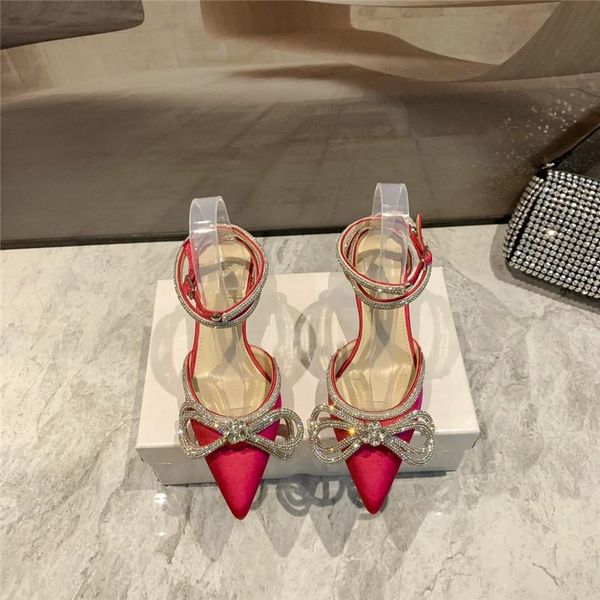 2023 lady sandal padlock naked sandal luxury brands gold heel tomfords-heel shiny nappa leather pointy wedding party dress pump ankle strap, Black
2023 lady sandal padlock naked sandal luxury brands gold heel tomfords-heel shiny nappa leather pointy wedding party dress pump ankle strap, Black