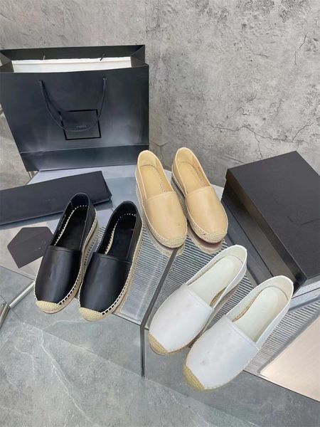 classic style women sneaker casual fashion fisherman shoes for woman 3 colour trainers walking sneakers, Black
classic style women sneaker casual fashion fisherman shoes for woman 3 colour trainers walking sneakers, Black