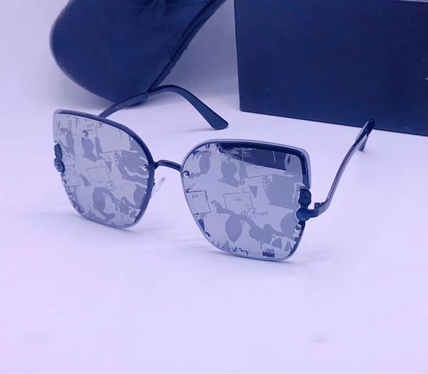2023 fashion eyewear classic luxury designer brand sunglasses designer sunglass eyeglass women men glasses womens sun glass uv400 lens unise, White;black
2023 fashion eyewear classic luxury designer brand sunglasses designer sunglass eyeglass women men glasses womens sun glass uv400 lens unise, White;black