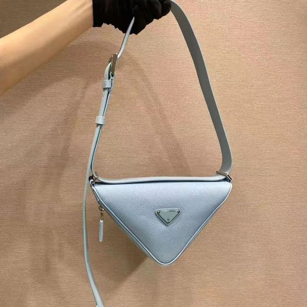 2023 designer ladies colorful tofu bag fashion everything one shoulder cross body blast commuter women bag
2023 designer ladies colorful tofu bag fashion everything one shoulder cross body blast commuter women bag