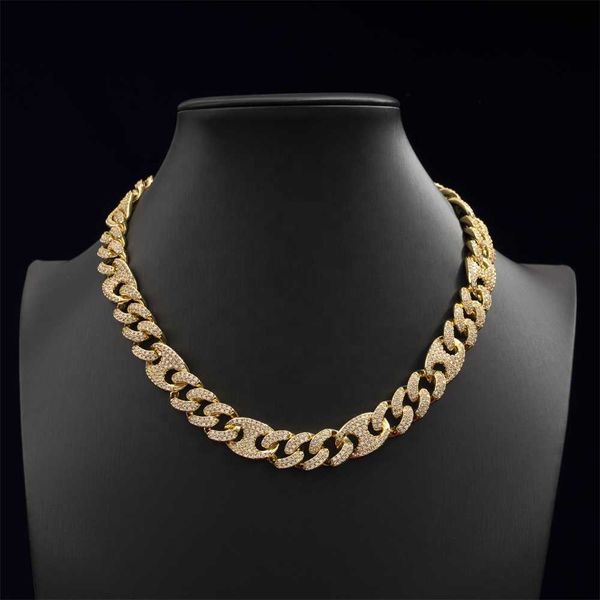 925 sterling silver necklace with iced out vvs moissanite diamond cuban link chain
925 sterling silver necklace with iced out vvs moissanite diamond cuban link chain